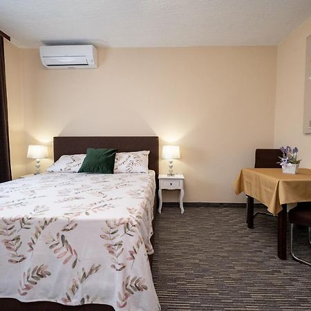 Apartmani Tome 자다르 외부 사진