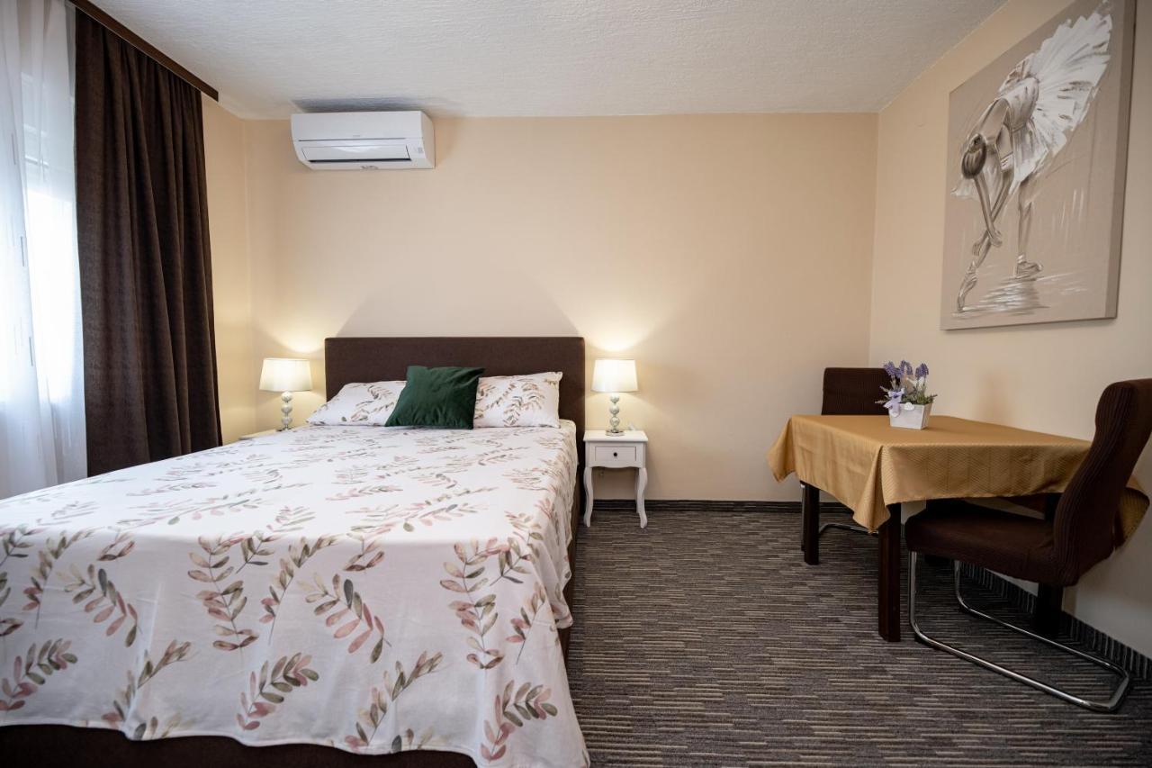 Apartmani Tome 자다르 외부 사진